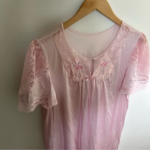 Lorraine Other - Lorraine pink nightgown size L Women